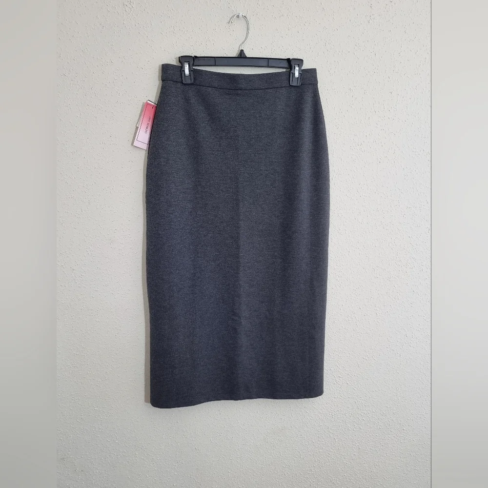 Elegant Gray Women's Skirt - Picture 5 of 7
